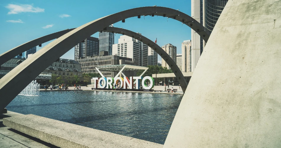 Best 10 Tourist Attractions in Toronto