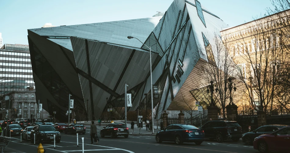 Best 10 Tourist Attractions in Toronto